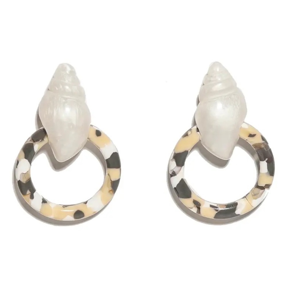 Lele Sadoughi Shell Button Front Hoop (NWOT)